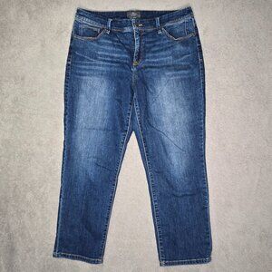 Chico's Denim Jeans Women's 2 Petite So Slimming Girlfriend Crop Pants Med Wash